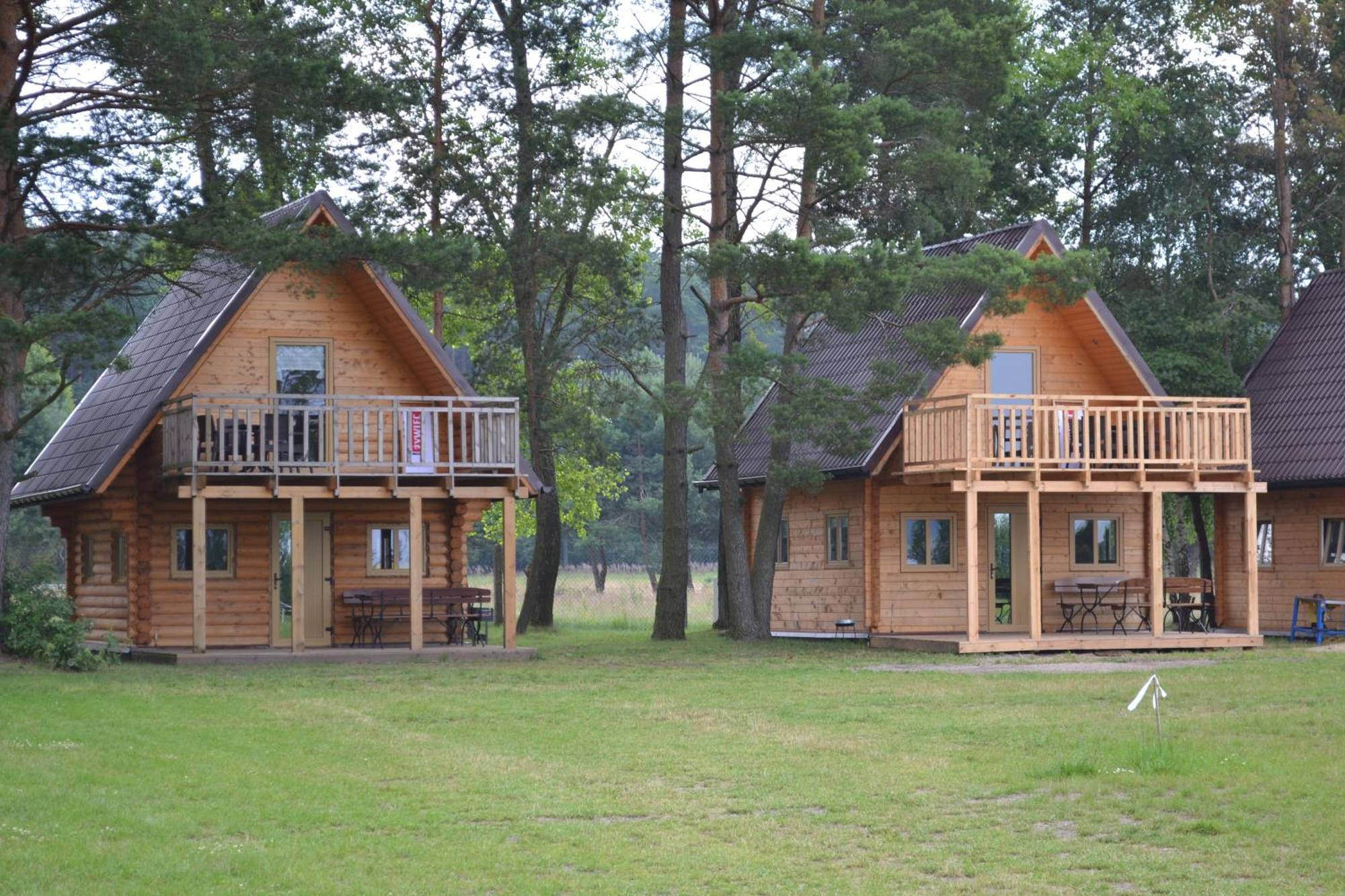 Camping Szczecinek Domy Wypoczynkowe Eksteriør billede